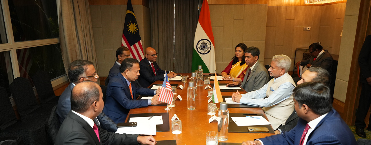  Meeting of Hon'ble External Affairs Minister of India H.E. Dr. S. Jaishankar with President of Malaysian Indian Congress (MIC), YB Tan Sri Dato' Sri Vigneswaran Sanasee along with senior members of MIC